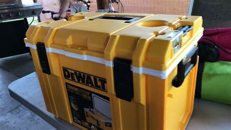 DeWalt toughsystem cooler